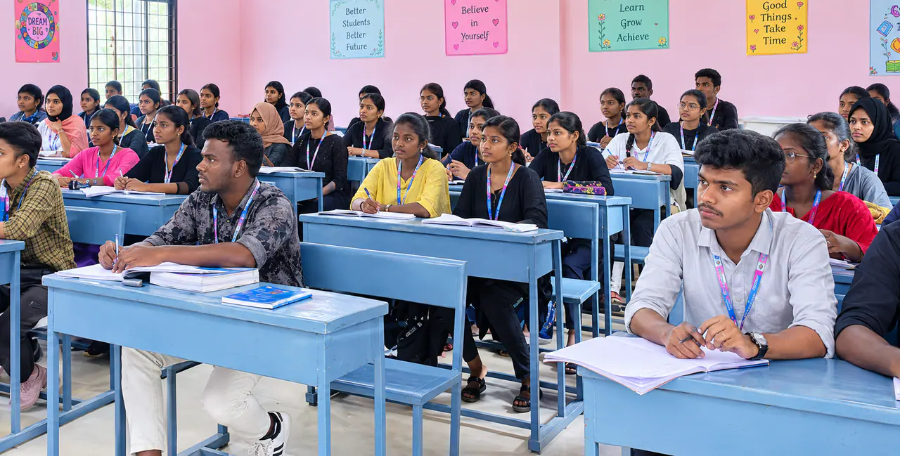 A full classroom of nursing students during a lecture
